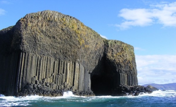 Фингалова пещера вид с моря
