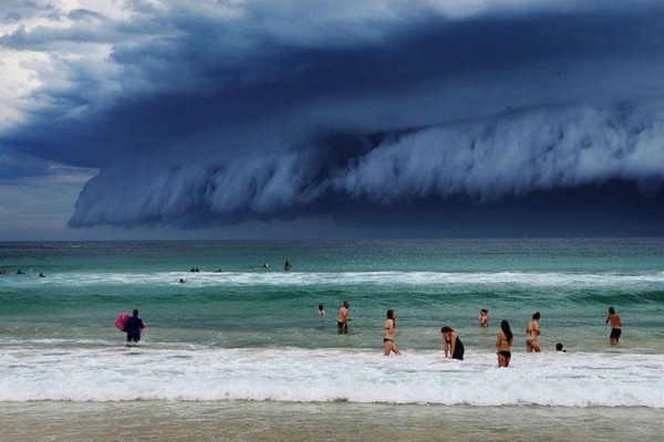 облако цунами
