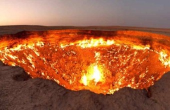 кратер Дарваза в Туркменистане